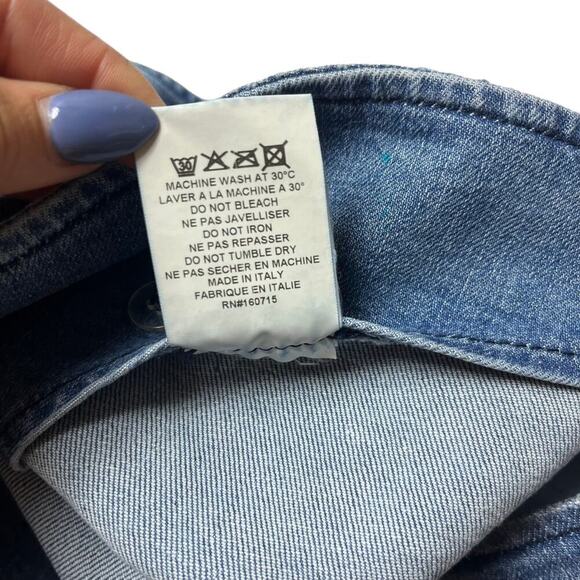 RETROFETE Kayden Denim Micro Mini Skirt Sea Blue Two Button Snap Size Large NEW - Picture 10 of 11